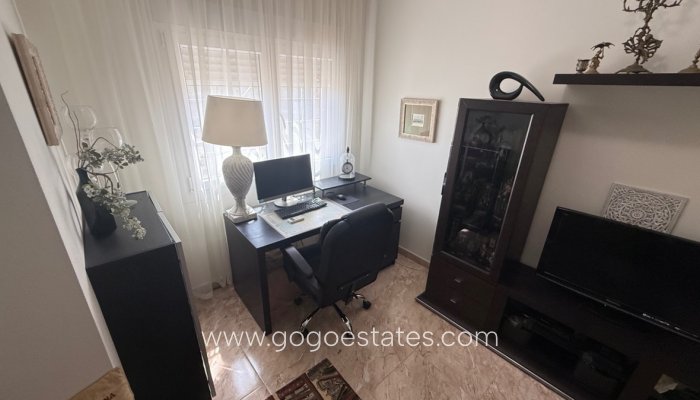 Te koop - Huis - Vrijstaande Villa - Torrevieja - Torrevieja Centro