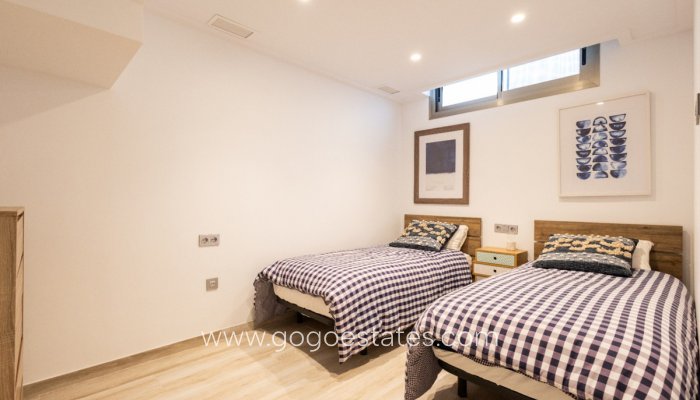 Venta - Casa - Chalet Independiente - Orihuela - Orihuela Centro