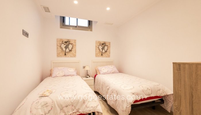 Venta - Casa - Chalet Independiente - Orihuela - Orihuela Centro