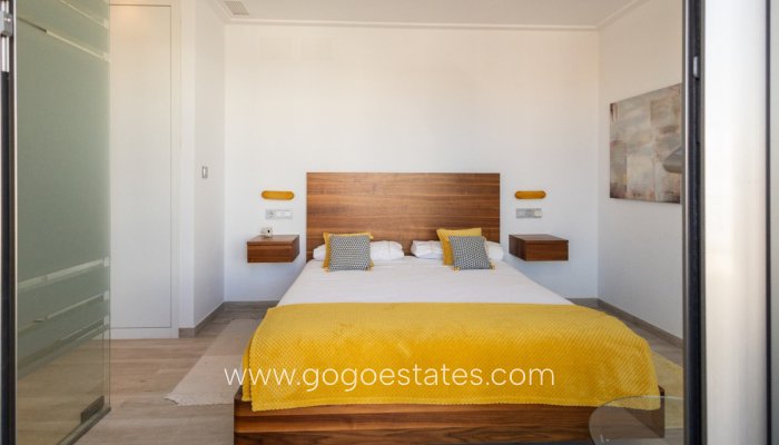 Venta - Casa - Chalet Independiente - Orihuela - Orihuela Centro