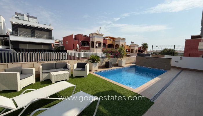 Venta - Casa - Chalet Independiente - Orihuela - Orihuela Centro