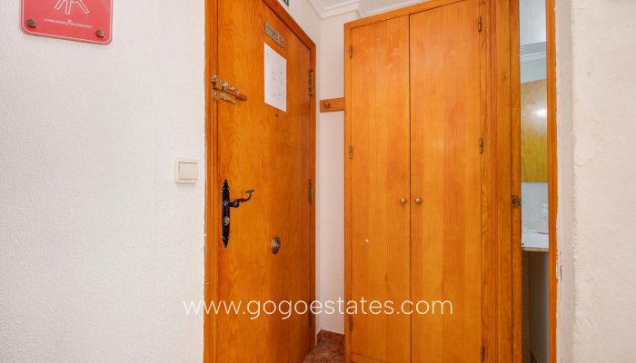 Te koop - Appartement - Appartement op de middelste verdieping - Torrevieja - Torrevieja Centro