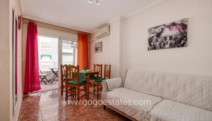 Te koop - Appartement - Appartement op de middelste verdieping - Torrevieja - Torrevieja Centro