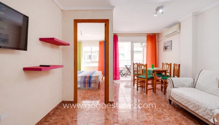 Te koop - Appartement - Appartement op de middelste verdieping - Torrevieja - Torrevieja Centro