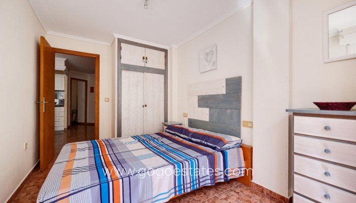 Te koop - Appartement - Appartement op de middelste verdieping - Torrevieja - Torrevieja Centro