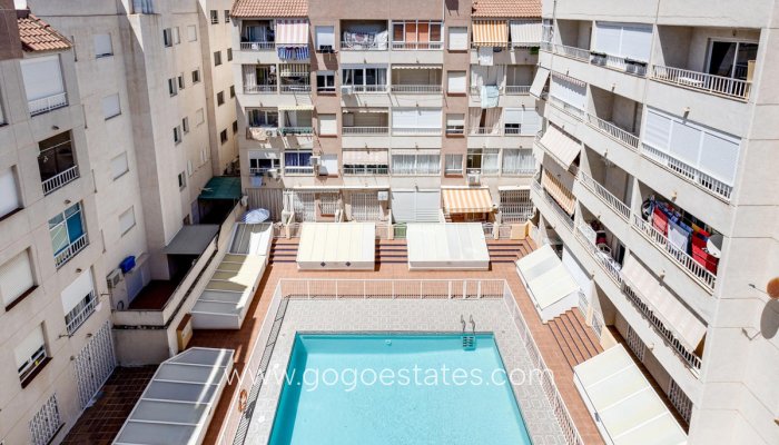 Te koop - Appartement - Appartement op de middelste verdieping - Torrevieja - Torrevieja Centro