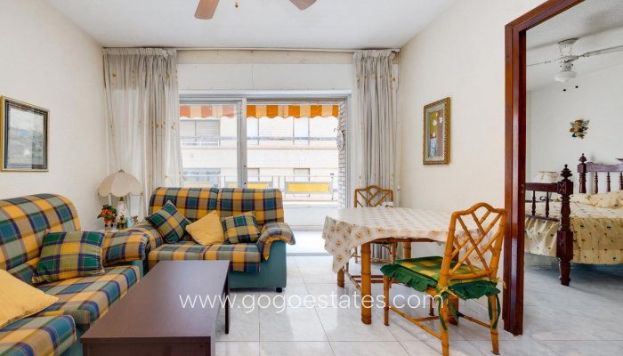 Te koop - Appartement - Appartement op de middelste verdieping - Torrevieja - Playa del Cura