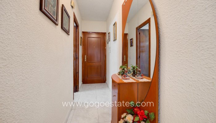 Te koop - Appartement - Appartement op de middelste verdieping - Torrevieja - Playa del Cura