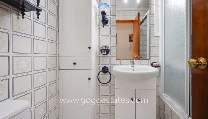 Te koop - Appartement - Appartement op de middelste verdieping - Torrevieja - Playa del Cura