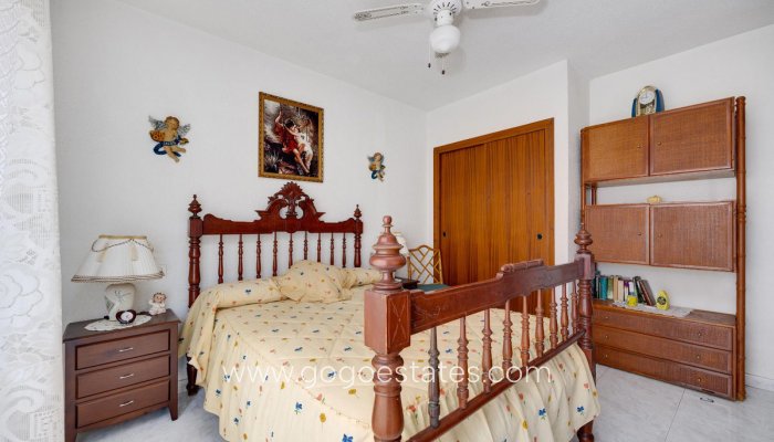 Te koop - Appartement - Appartement op de middelste verdieping - Torrevieja - Playa del Cura