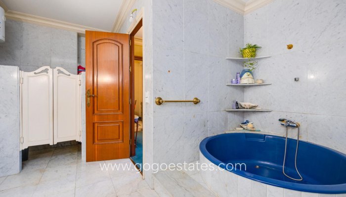 Te koop - Huis - Vrijstaande Villa - Callosa de Segura - Callosa de Segura Centro