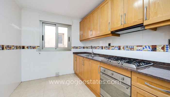 Te koop - Appartement - Appartement op de middelste verdieping - Torrevieja - Torrevieja Centro