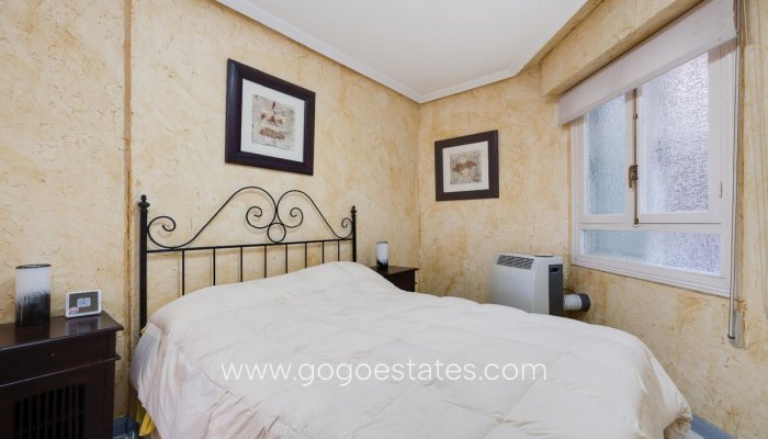 Te koop - Appartement - Appartement op de middelste verdieping - Torrevieja - Torrevieja Centro