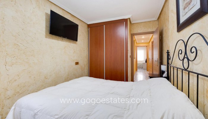 Te koop - Appartement - Appartement op de middelste verdieping - Torrevieja - Torrevieja Centro