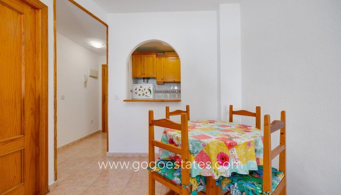 Te koop - Appartement - Appartement op de middelste verdieping - Torrevieja - Torrevieja Centro