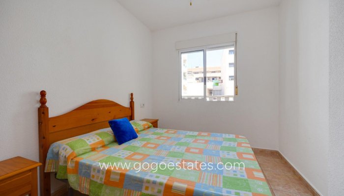 Te koop - Appartement - Appartement op de middelste verdieping - Torrevieja - Torrevieja Centro