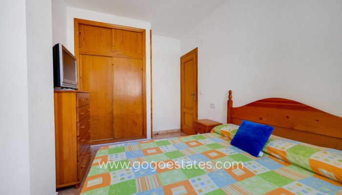 Te koop - Appartement - Appartement op de middelste verdieping - Torrevieja - Torrevieja Centro