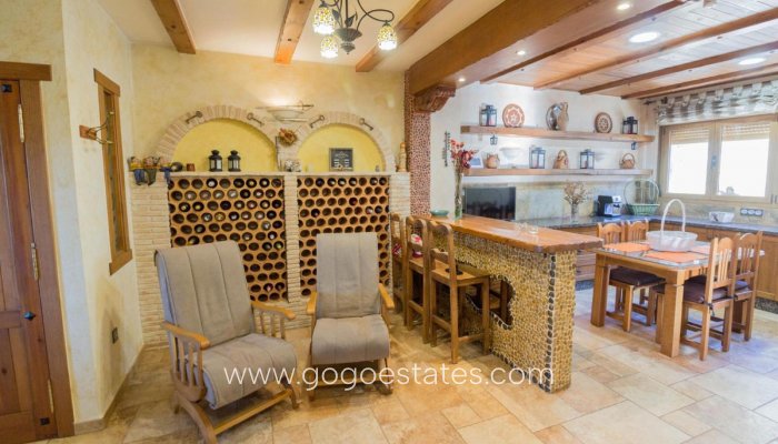 Te koop - Huis - Vrijstaande Villa - Redován