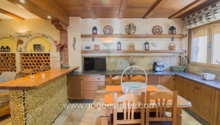 Te koop - Huis - Vrijstaande Villa - Redován