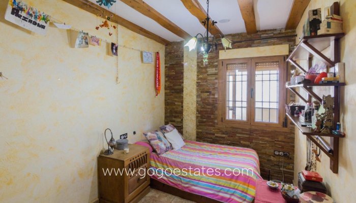 Te koop - Huis - Vrijstaande Villa - Redován