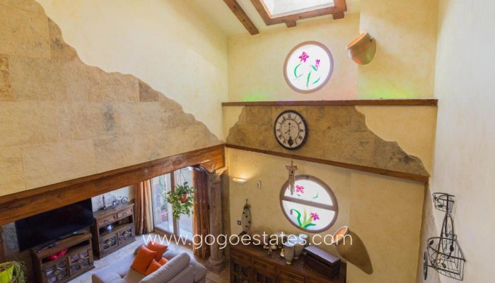 Te koop - Huis - Vrijstaande Villa - Redován