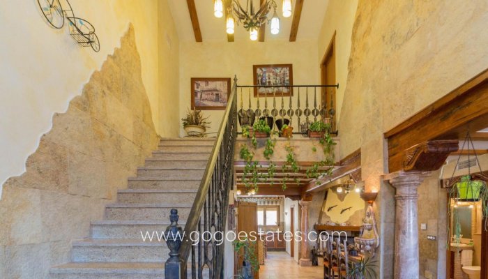 Te koop - Huis - Vrijstaande Villa - Redován