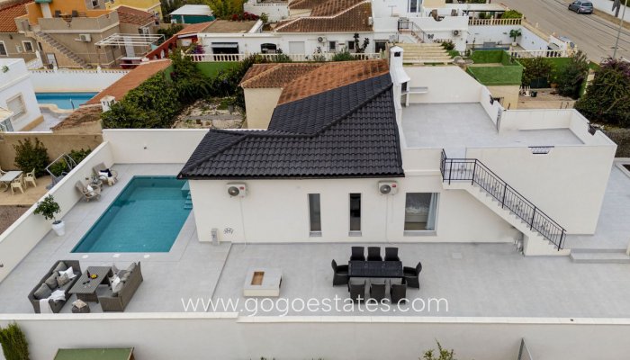 Te koop - Huis - Halfvrijstaande woning - Torrevieja - LA SIESTA