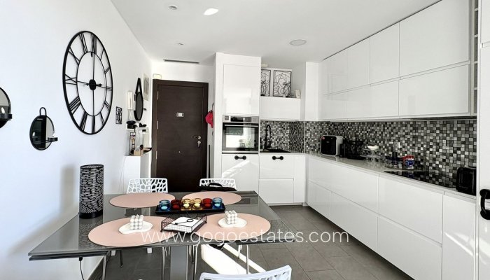 Te koop - Appartement - Appartement op de middelste verdieping - Torrevieja - La Mata