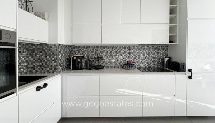 Te koop - Appartement - Appartement op de middelste verdieping - Torrevieja - La Mata