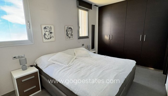 Te koop - Appartement - Appartement op de middelste verdieping - Torrevieja - La Mata