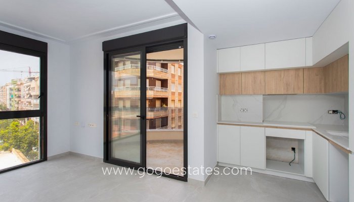 Te koop - Appartement - Appartement op de middelste verdieping - Torrevieja - Torrevieja Centro
