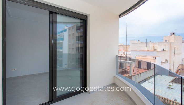 Te koop - Appartement - Appartement op de middelste verdieping - Torrevieja - Torrevieja Centro