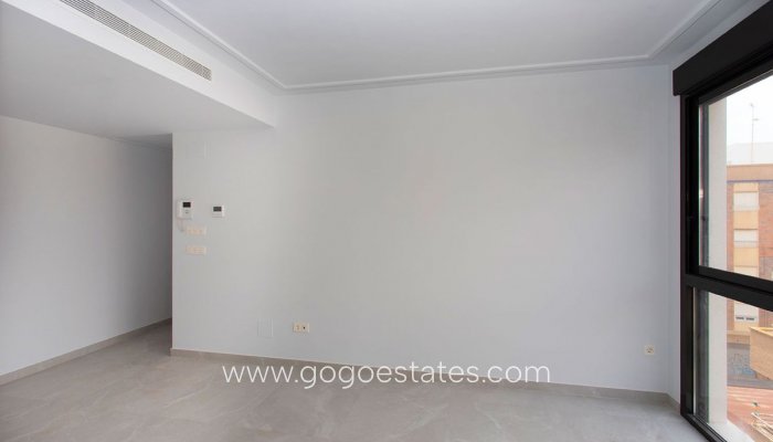 Te koop - Appartement - Appartement op de middelste verdieping - Torrevieja - Torrevieja Centro
