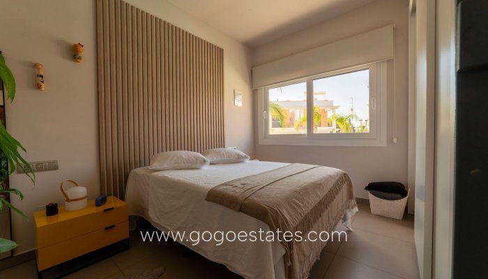 Te koop - Huis - Vrijstaande Villa - Rojales - Quesada