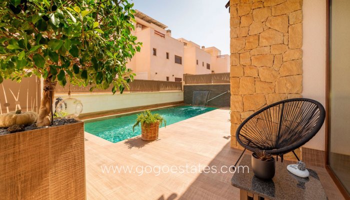 Te koop - Huis - Vrijstaande Villa - Rojales - Quesada