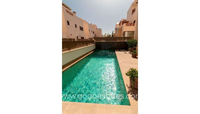 Te koop - Huis - Vrijstaande Villa - Rojales - Quesada