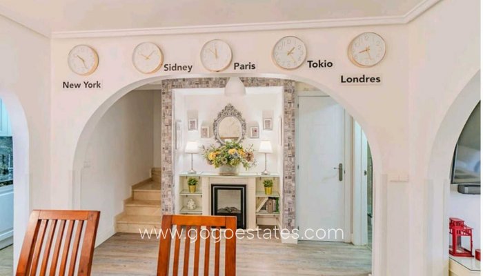 Te koop - Huis - Halfvrijstaande woning - Santa Pola - Gran Alacant