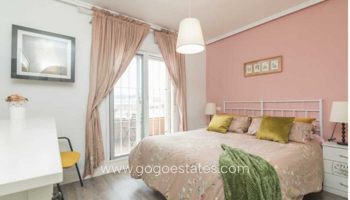 Te koop - Huis - Halfvrijstaande woning - Santa Pola - Gran Alacant