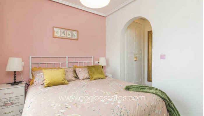 Te koop - Huis - Halfvrijstaande woning - Santa Pola - Gran Alacant