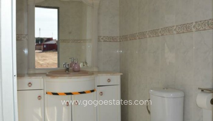 Te koop - Commercieel - Stallen - San Miguel De Salinas - San Miguel de Salinas Centro