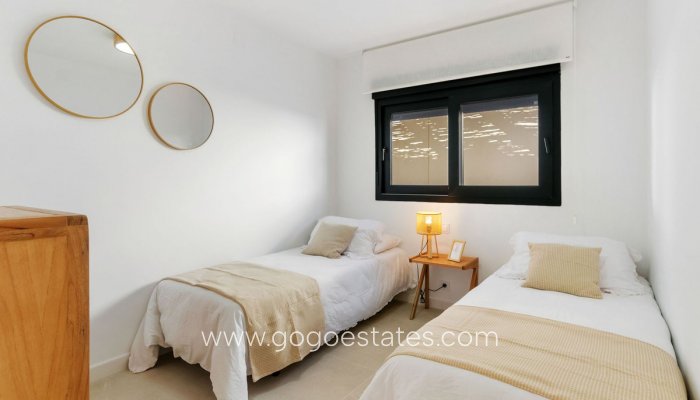 Te koop - Huis - Vrijstaande Villa - Torrevieja - Torrevieja Centro