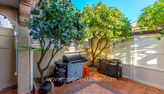 Te koop - Huis - Stadswoning - Torrevieja - Torrevieja Centro