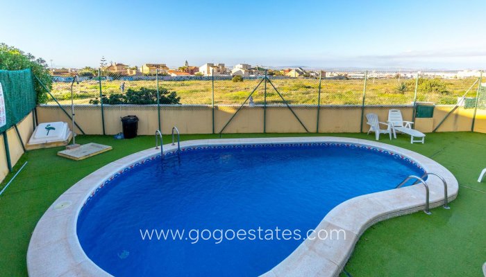 Te koop - Huis - Stadswoning - Torrevieja - Torrevieja Centro