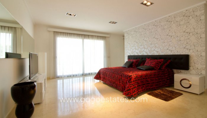 Te koop - Huis - Vrijstaande Villa - Orihuela - Orihuela Costa