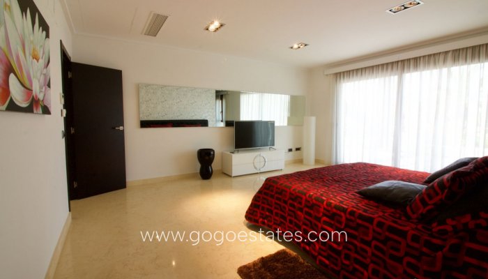 Te koop - Huis - Vrijstaande Villa - Orihuela - Orihuela Costa