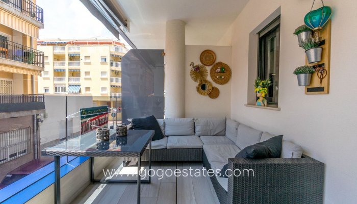 Te koop - Appartement - Appartement op de middelste verdieping - Torrevieja - Torrevieja Centro