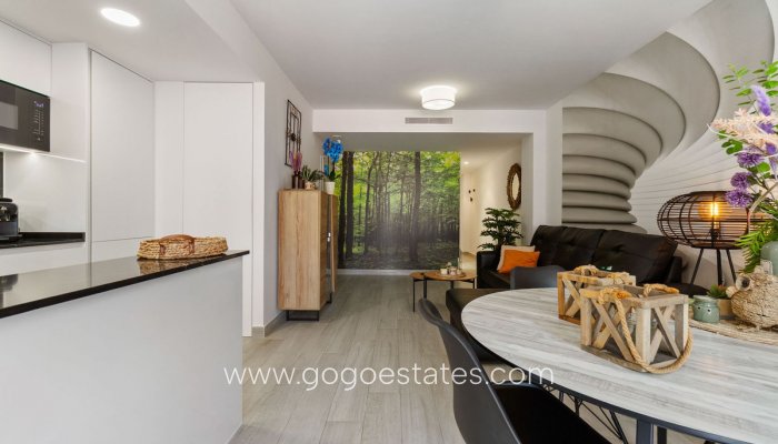 Te koop - Appartement - Appartement op de middelste verdieping - Torrevieja - Torrevieja Centro