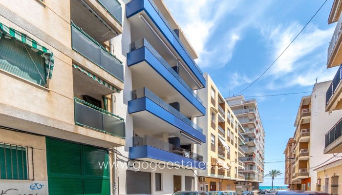 Te koop - Appartement - Appartement op de middelste verdieping - Torrevieja - Torrevieja Centro