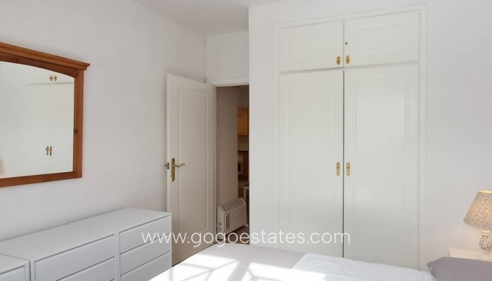 Te koop - Huis - Bungalow - Torrevieja - Torrevieja Centro