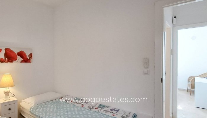 Te koop - Huis - Bungalow - Torrevieja - Torrevieja Centro